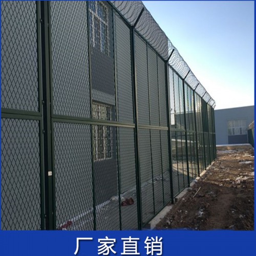 监狱内外监墙巡逻道隔离网 钢网墙