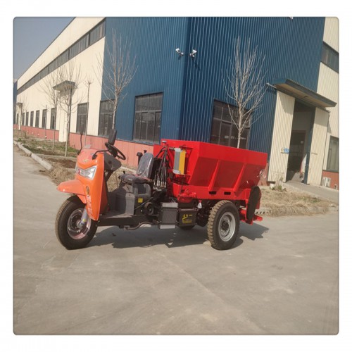 厂家直销三轮自走式撒粪机 抛粪机 施肥机价格