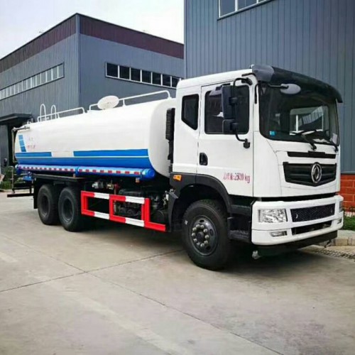 十吨洒水车
