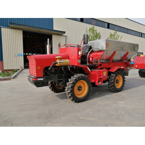 厂家直销四轮自走撒粪机  轮式自走撒肥机 有机肥施肥机