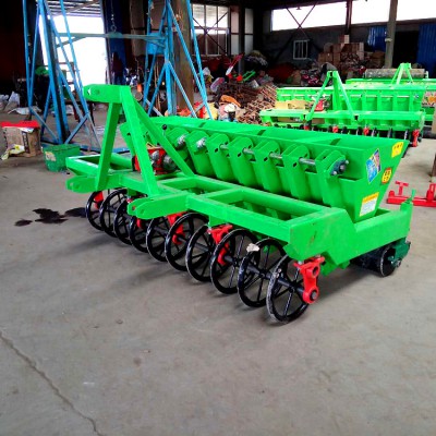 自走式种蒜机 农用大蒜种植机 四轮车带动种大蒜机