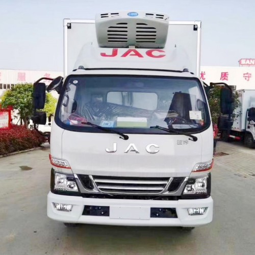 国六 江淮骏铃V6冷藏车