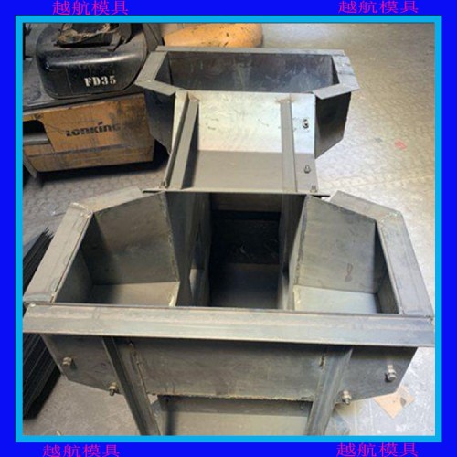 四脚空心块模具