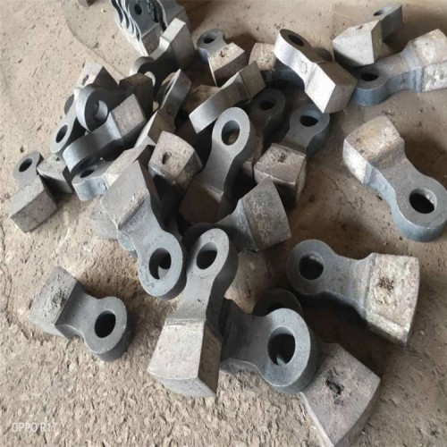 锤式制砂破碎机锤头 矿山碎石机高铬合金锤头耐磨筛护板篦子底漏