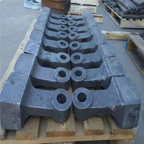 锤16式制砂破碎机锤头 矿山碎石机高铬合金锤头耐磨筛护板篦子