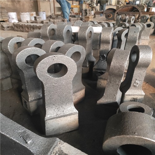 粉碎机石子锤头箱式耐磨破8碎机高铬合金锤头大型矿山石料锤式碎