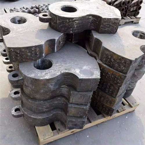 定做高铬合金锤头高锰钢合金甩锤高锰钢方锤制砂机专用高铬板