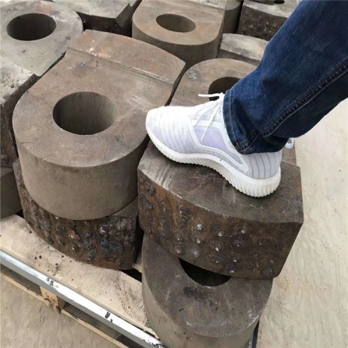 砂石破碎机锤头耐磨高锰钢铸造甩锤粉碎机锤头高铬大号重型锤头