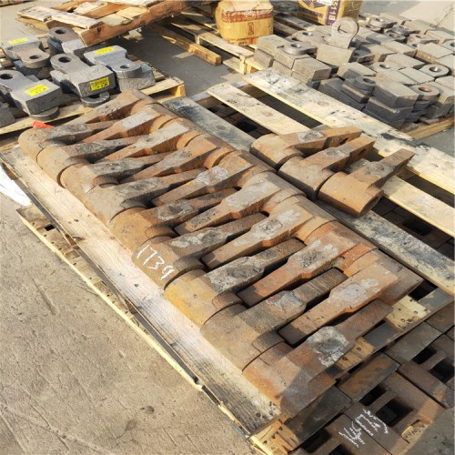 定制反击式破碎机板高铬合金高锰钢板锤破碎机锤头甩锤