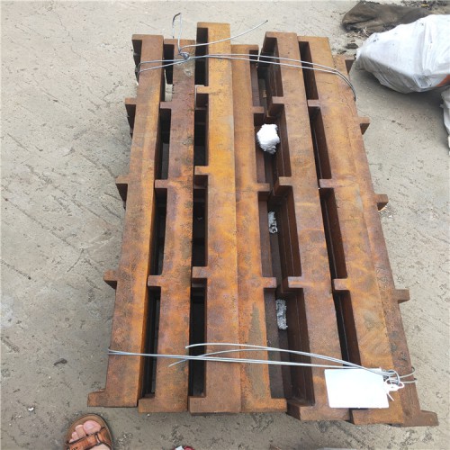 砖厂矿厂破碎机配件双金属复合锤头铸造耐磨锤头方锤筛板衬板篦条