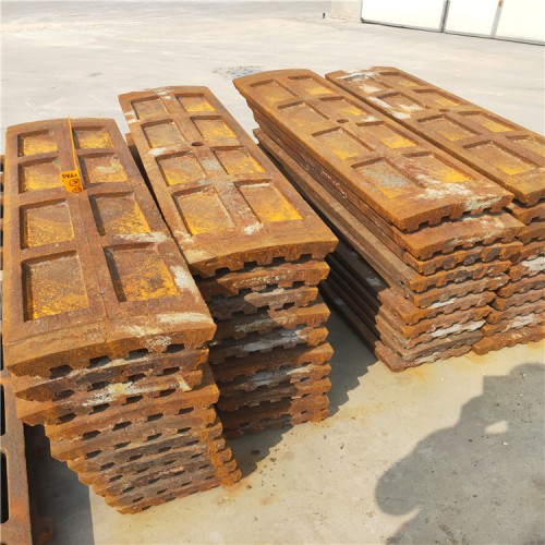 山东临沂锤头,衬板,筛板