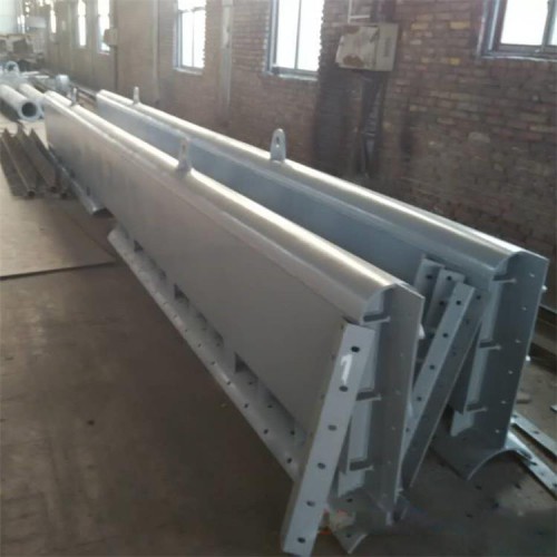 海鹰 溢流调控钢坝 高防腐大跨度钢闸门 构造牢固 启闭灵活