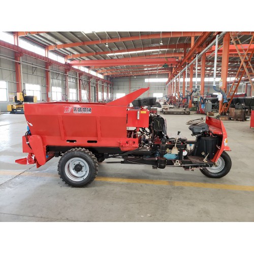 三轮撒肥车  鸡粪土杂肥撒粪车 抛粪车  鲜粪机