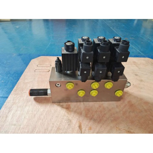 80T履带吊控制阀组1FU0103-2