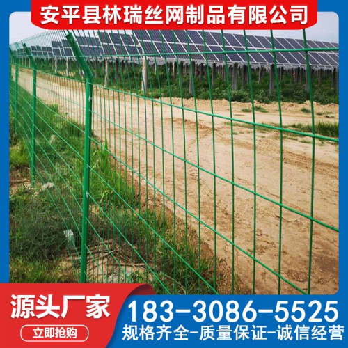 圈地围栏网 养殖圈地护栏网 绿色铁丝网围栏 厂家直供
