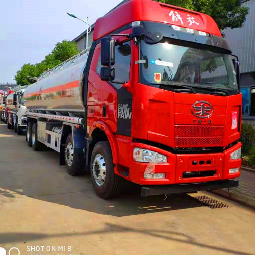 油罐车 解放前四后八30方20吨运油车