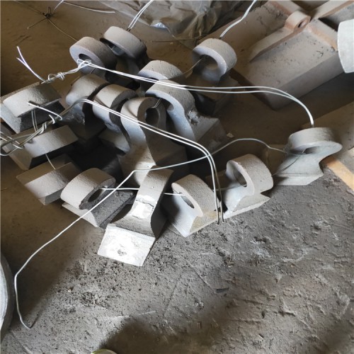 锤头合金耐磨定制破碎机高锰钢高锰钢甩锤高铬锤头衬鄂