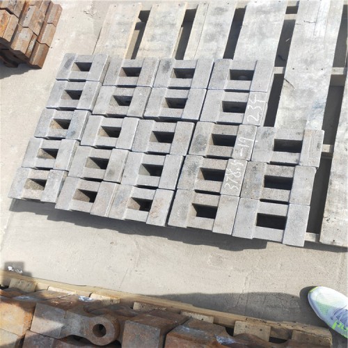 粉碎锤头合金矿山大型锤式制砂破碎机耐磨高铬锤头砂石机锰钢锤头