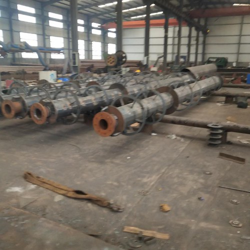 楼顶通讯塔 通讯塔