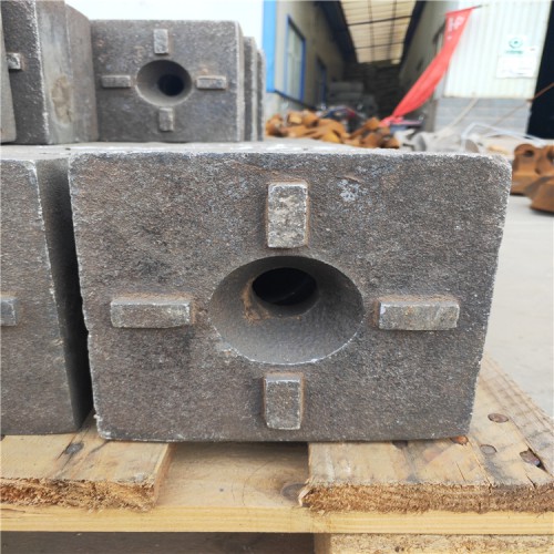 重庆渝中区打砂机锤头出厂价东辰直销高铬方锤供应商