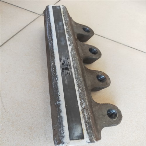 振信矿山机械配件有限公司抛料头,分料锥,流导板,冲击块