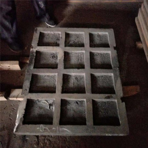 【山西太原破碎机配件辊皮颚板牙板高锰钢锤头】价格_批发_厂家