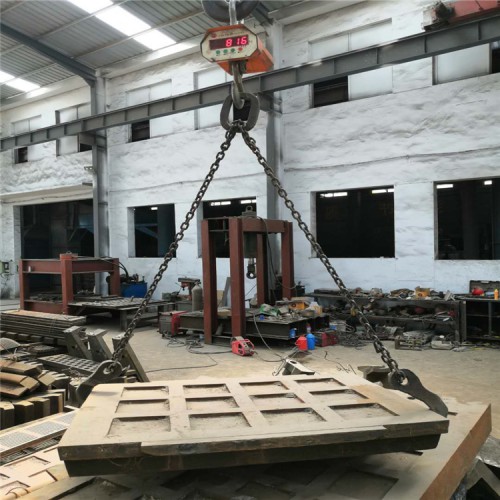 【900[湖南丰伟]颚式破碎机颚板齿板牙板边护板压条肘板】