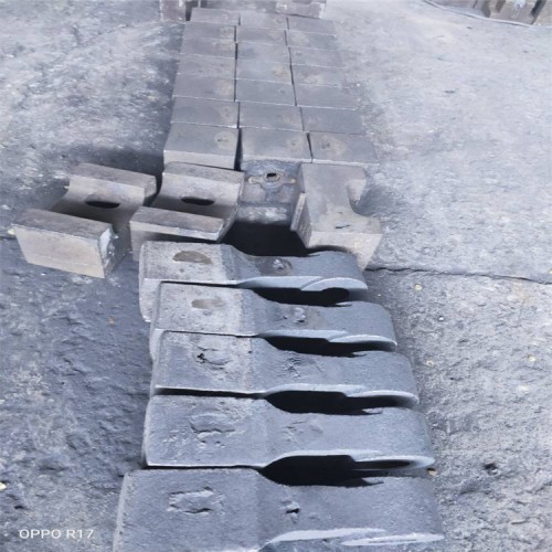 破碎机锤子高铬合金耐磨锤头煤矸玄武鹅卵石硬质骨料专用甩锤榔头