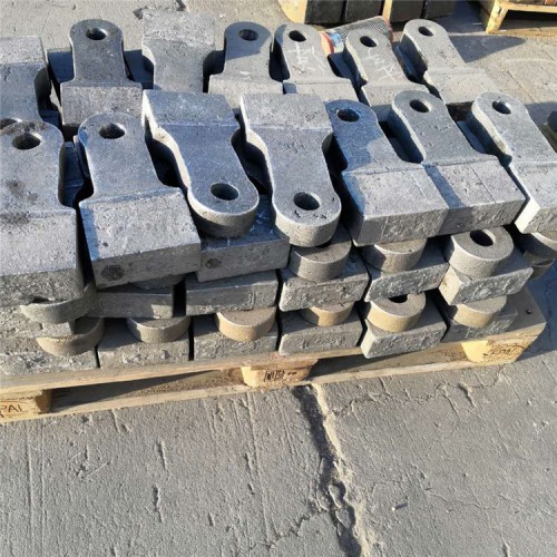 破碎机锤头高铬合金锤头制砂机耐磨锤头粉碎机配件高锰钢甩锤