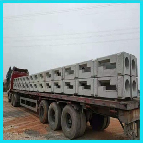 宁波缓冲石模具 四脚空心块钢模具现场浇筑