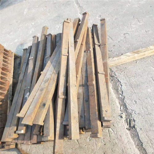 河北邢台天长市制砂机筛板破碎机篦条高锰钢筛板破碎机边护板