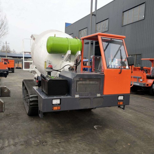 3方履带式搅拌车厂家 2方覆带链条罐车鲁正价格