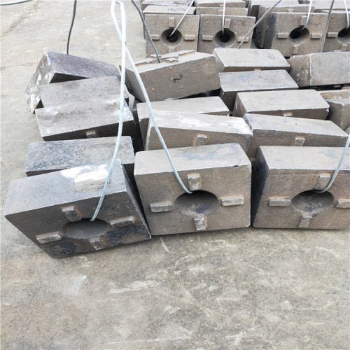 制砂机锤头耐磨高铬合金方锤高锰钢铸造锤头双金属热复合大榔头