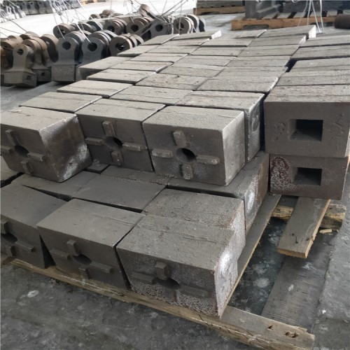 山东长期制砂机十字键合金方锤破碎机高铬生产销售锻打锤头高铬