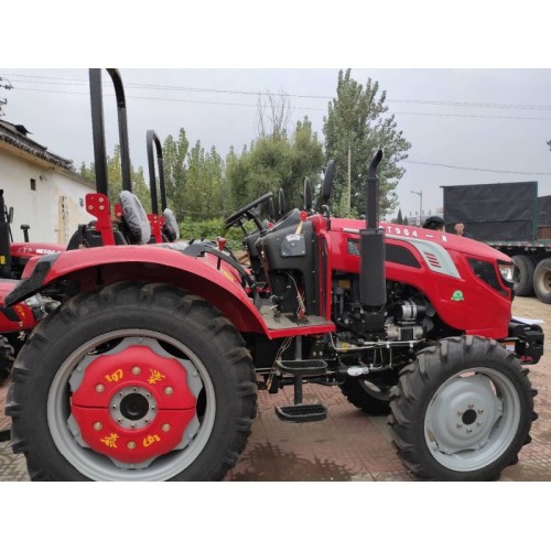 中国泰山904农用四轮拖拉机  大马力拖拉机