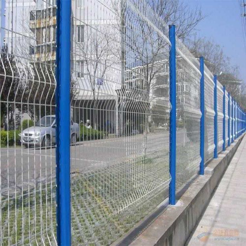 桃型柱护栏 绿色铁丝围栏 隔离栅