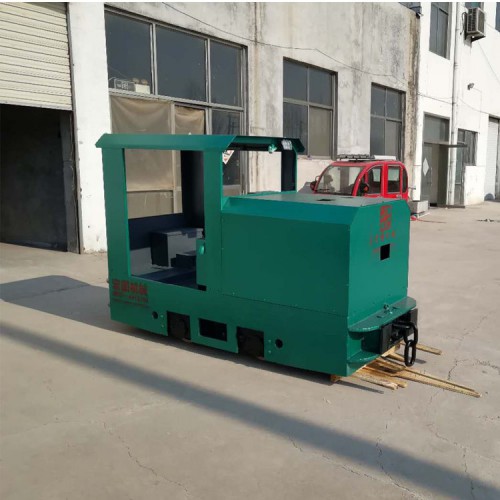 矿山柴油动力牵引机车 2吨防爆柴油机车