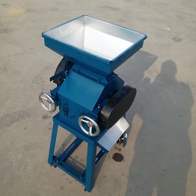 玉米挤扁机 家用挤扁破碎机 对辊式粮食破碎机