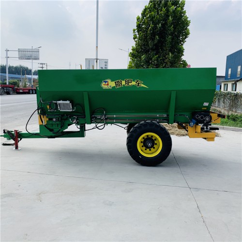 买撒肥车到汇富 山东撒肥车厂家