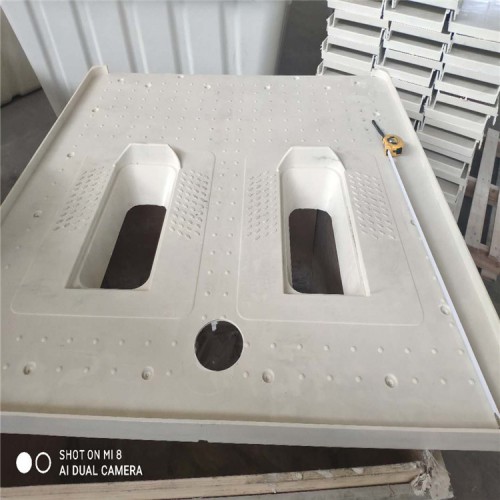 黑龙江大连吉林一体专用大口径双坑蹲便器