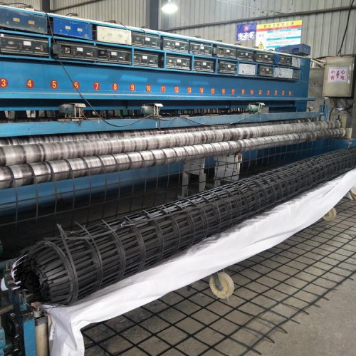 新泰土工格栅 高强钢塑土工格栅厂家