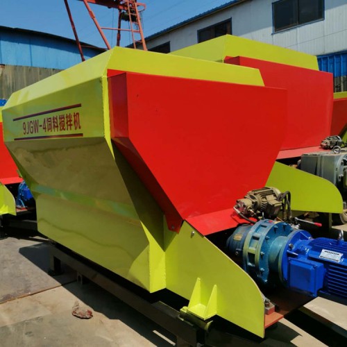 TMR卧式混合机 养殖饲料搅拌机