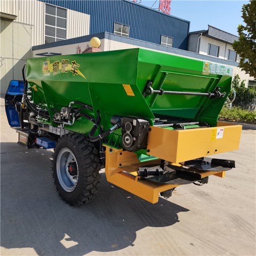 三轮拉粪抛粪一体机 三轮车撒肥机