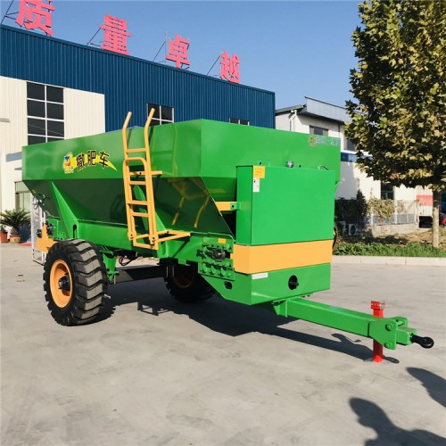 8方农用撒肥车 大田撒肥机批发