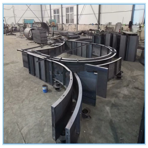 滑坡拱形骨架模具 高铁拱形骨架钢模具生产制造 朗大