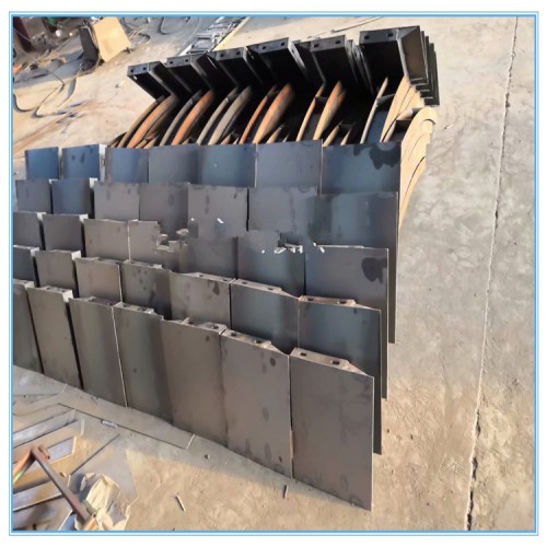 铁路拱形骨架模具 路基拱形骨架模具成本价格 朗大模具