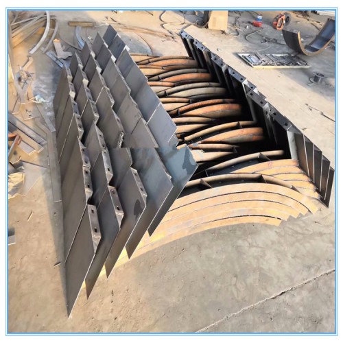 山体拱形护坡模具 滑坡拱形护坡模具亮点设计 朗大模具