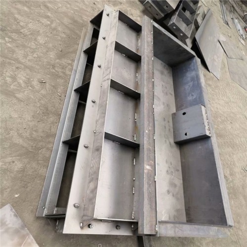 混凝土遮板模具 栏杆遮板模具实力厂家 朗大模具