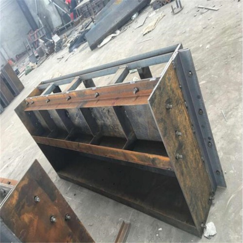 高铁桥梁遮板模具 声屏障遮板钢模具制作价格