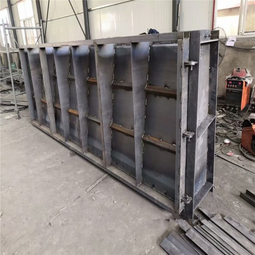 高速公路隔离墩模具 交通隔离墩钢模具价格批发